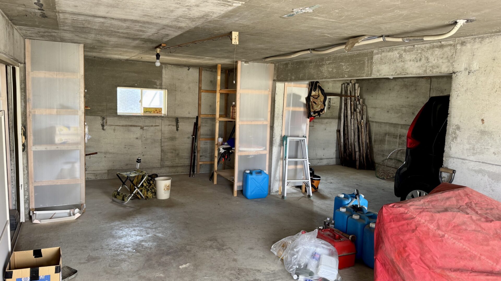South 4 East 2 Built-in Garage House
