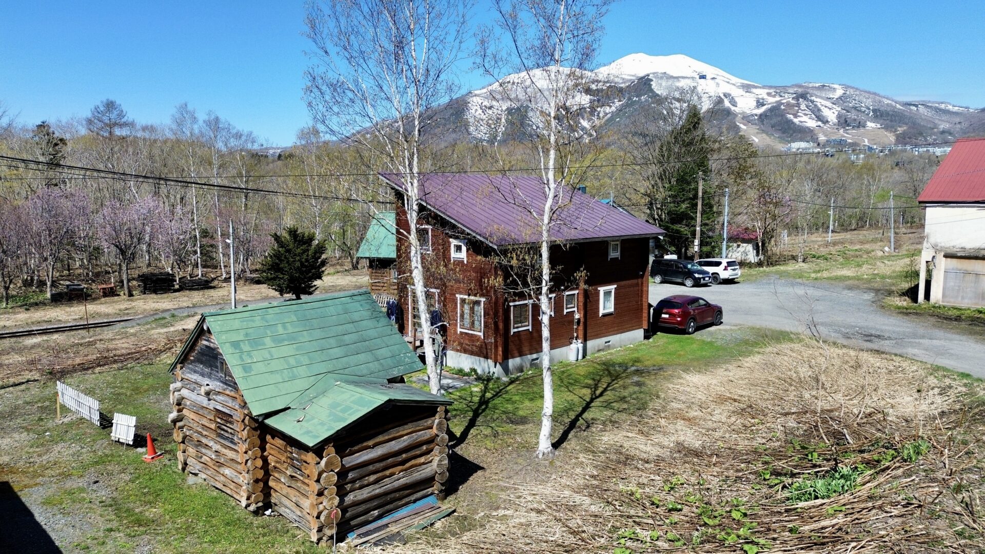 Hirafu Station House