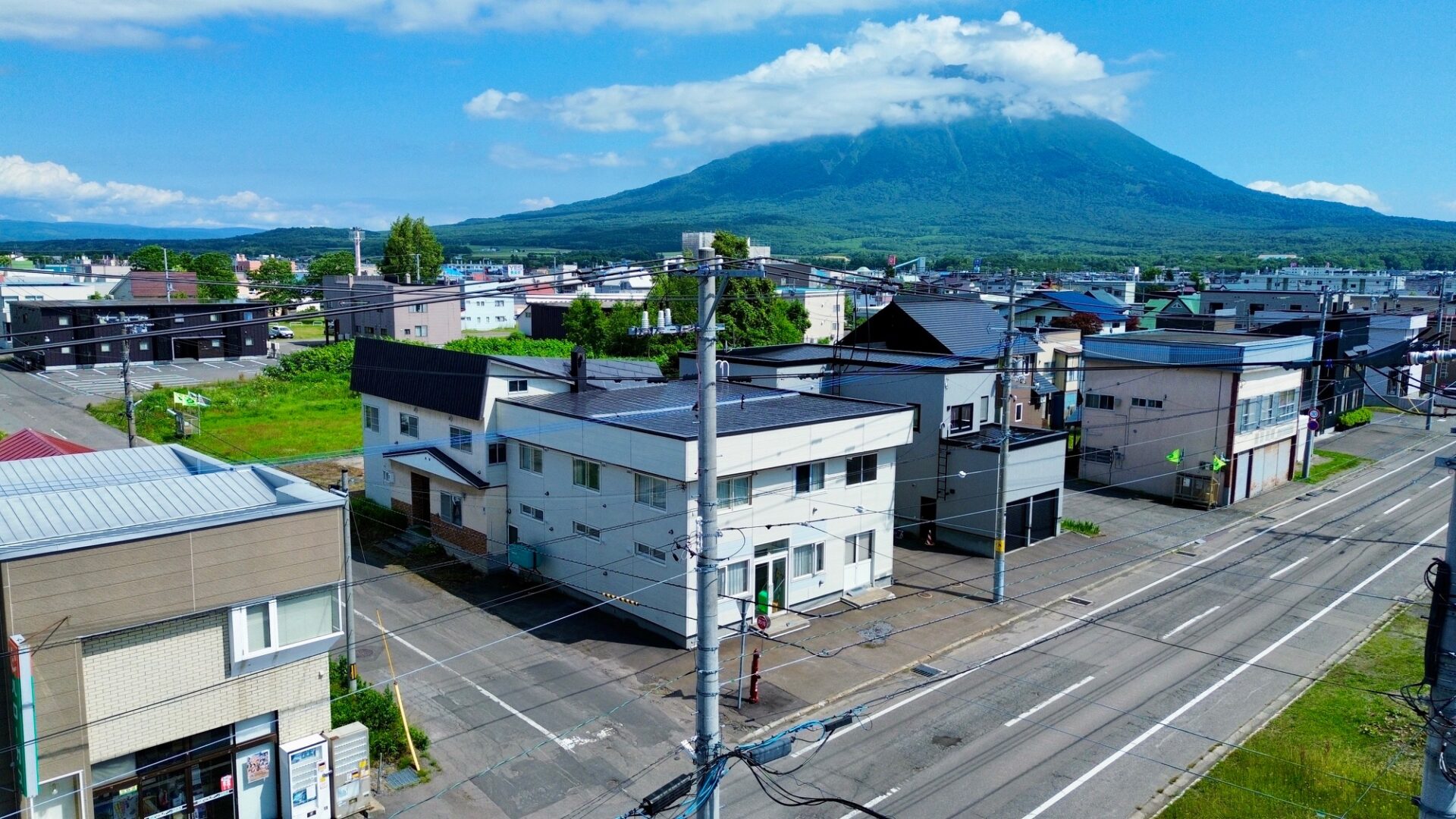 Prime Location Kutchan House